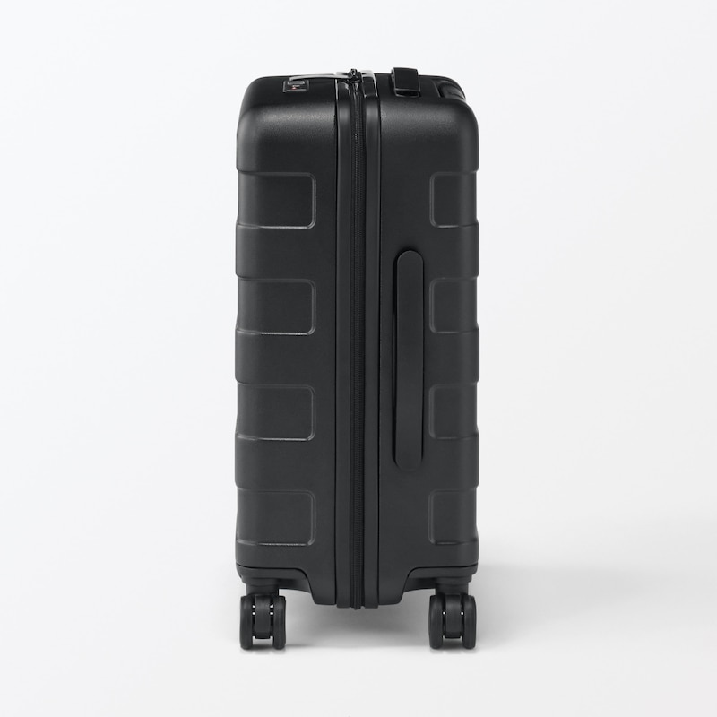 バーを自由に調節できる　フロントオープンキャリーケース（３２Ｌ）