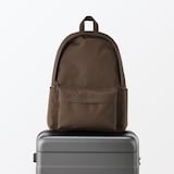 肩の負担を軽くする　撥水リュックサック