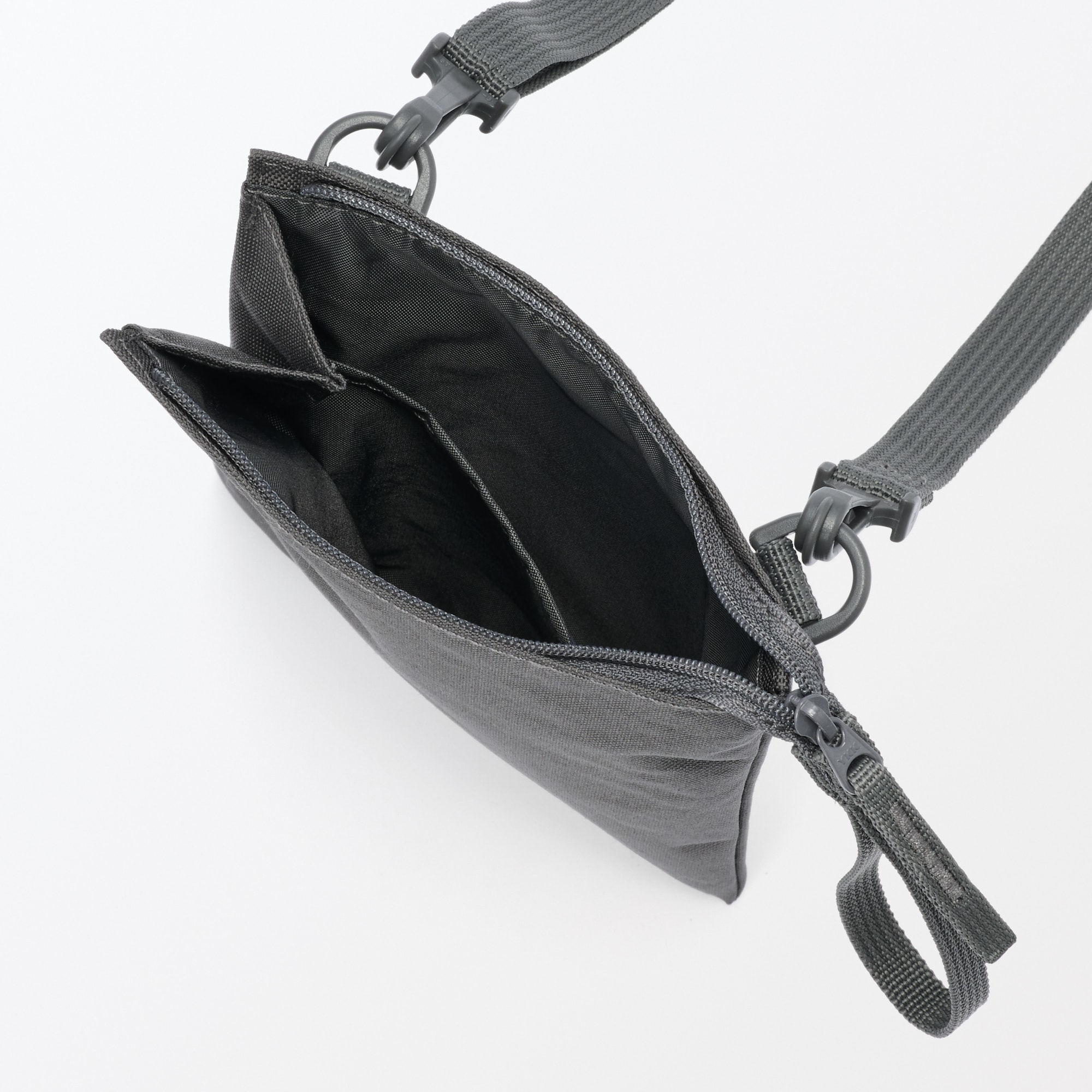 ポーチとしても使える 撥水ミニサコッシュ | 無印良品