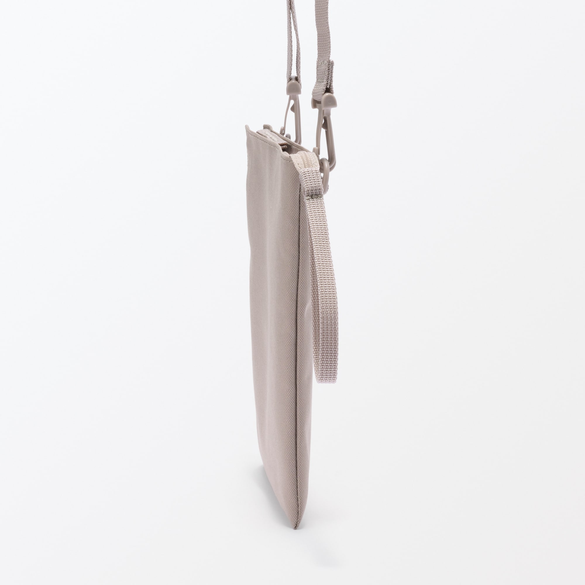 ポーチとしても使える　撥水ミニサコッシュ