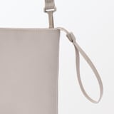 ポーチとしても使える　撥水ミニサコッシュ