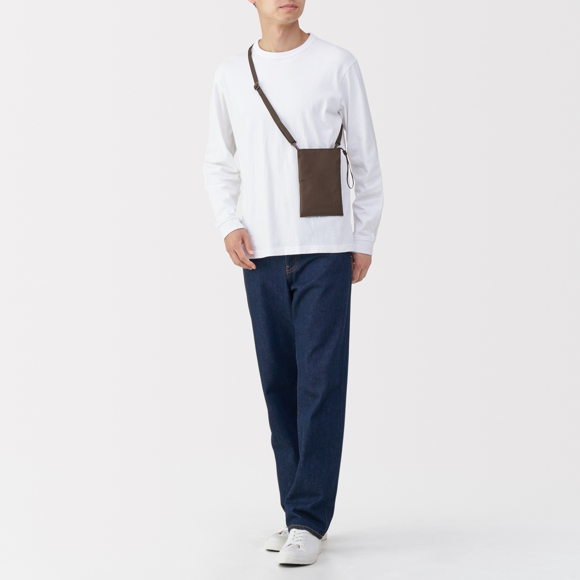 ポーチとしても使える　撥水ミニサコッシュ