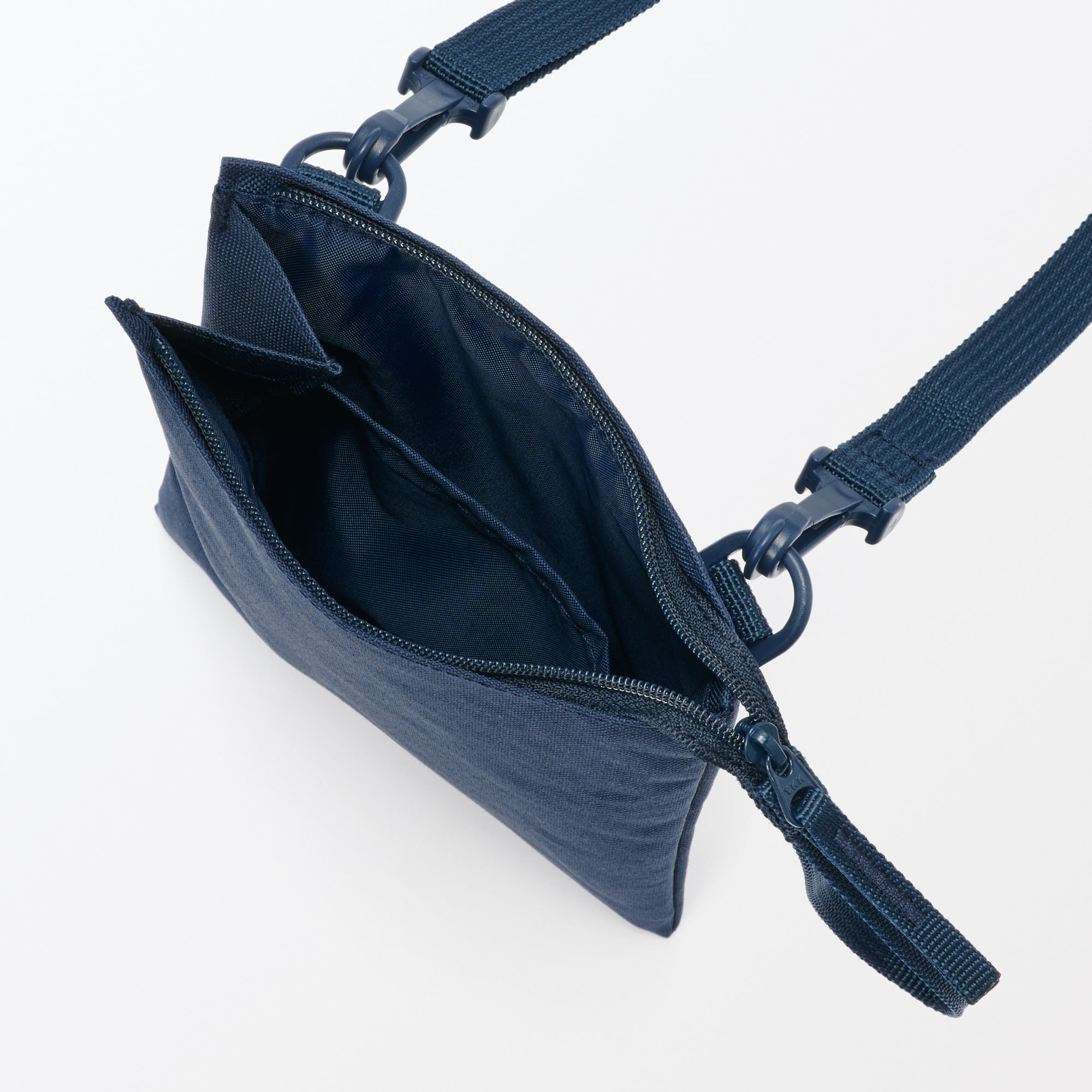 ポーチとしても使える　撥水ミニサコッシュ