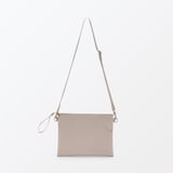 ポーチとしても使える　撥水サコッシュ