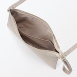 ポーチとしても使える　撥水サコッシュ