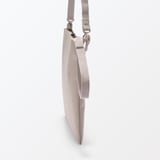 ポーチとしても使える　撥水サコッシュ