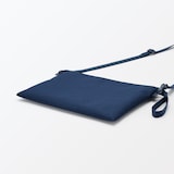 ポーチとしても使える　撥水サコッシュ