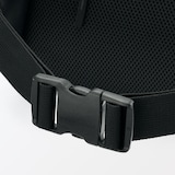 植物由来の原料を使った　スリングバッグ