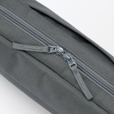 背面ポケット付き　撥水ショルダーバッグ