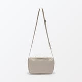 背面ポケット付き　撥水ショルダーバッグ