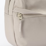 背面ポケット付き　撥水ショルダーバッグ