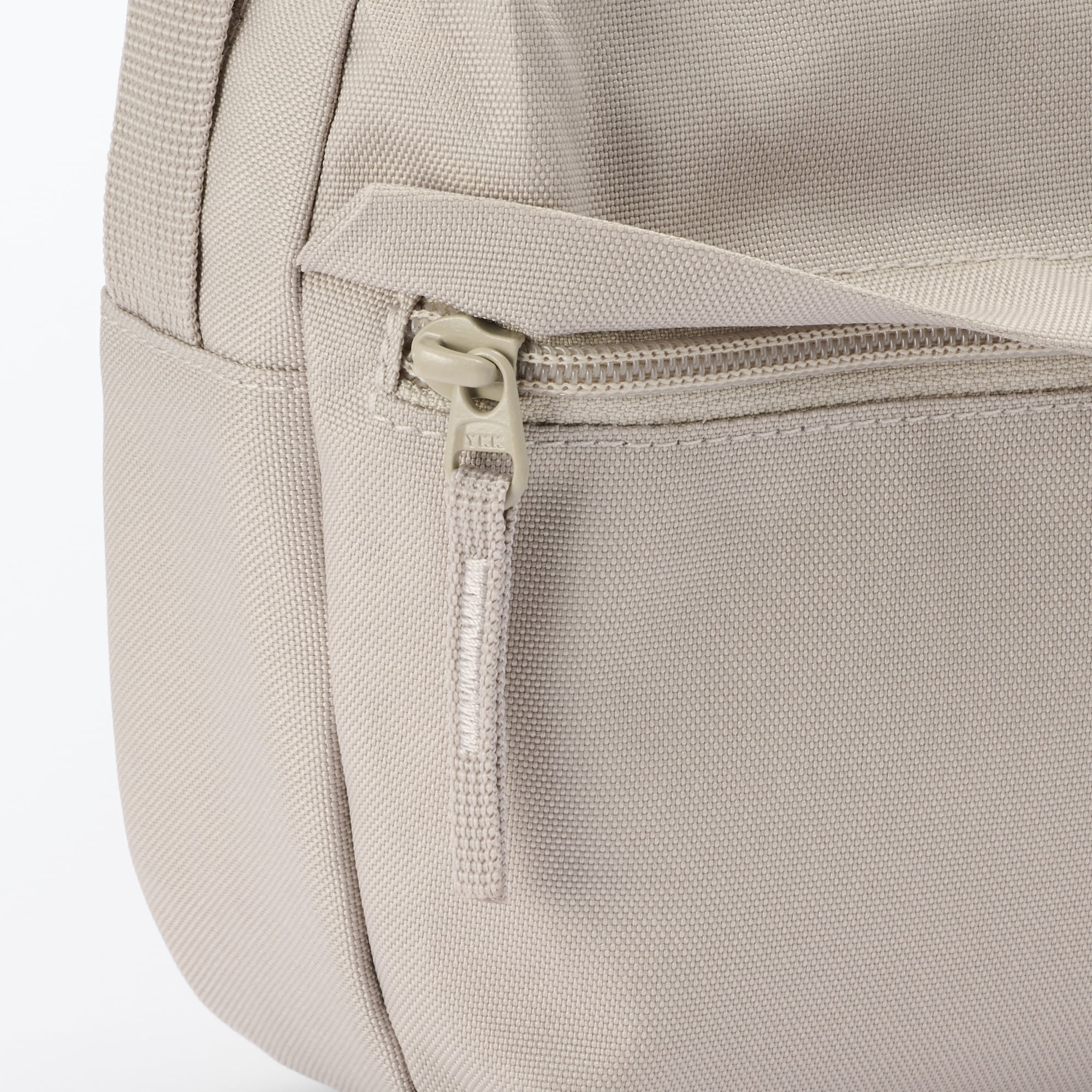 背面ポケット付き　撥水ショルダーバッグ