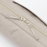 背面ポケット付き　撥水ショルダーバッグ