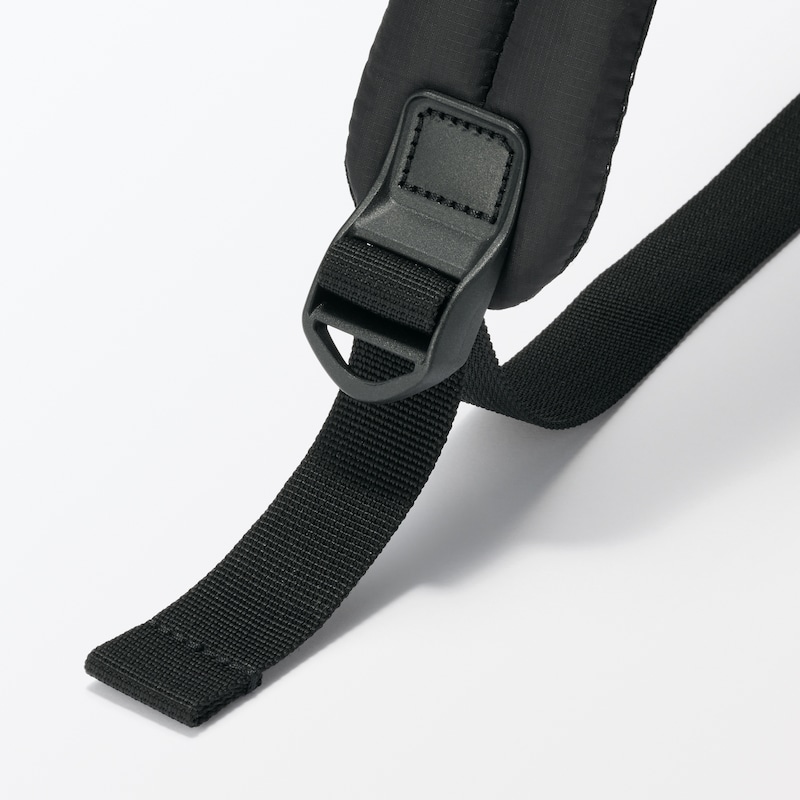 肩の負担を軽くする　撥水中わた入りリュックサック