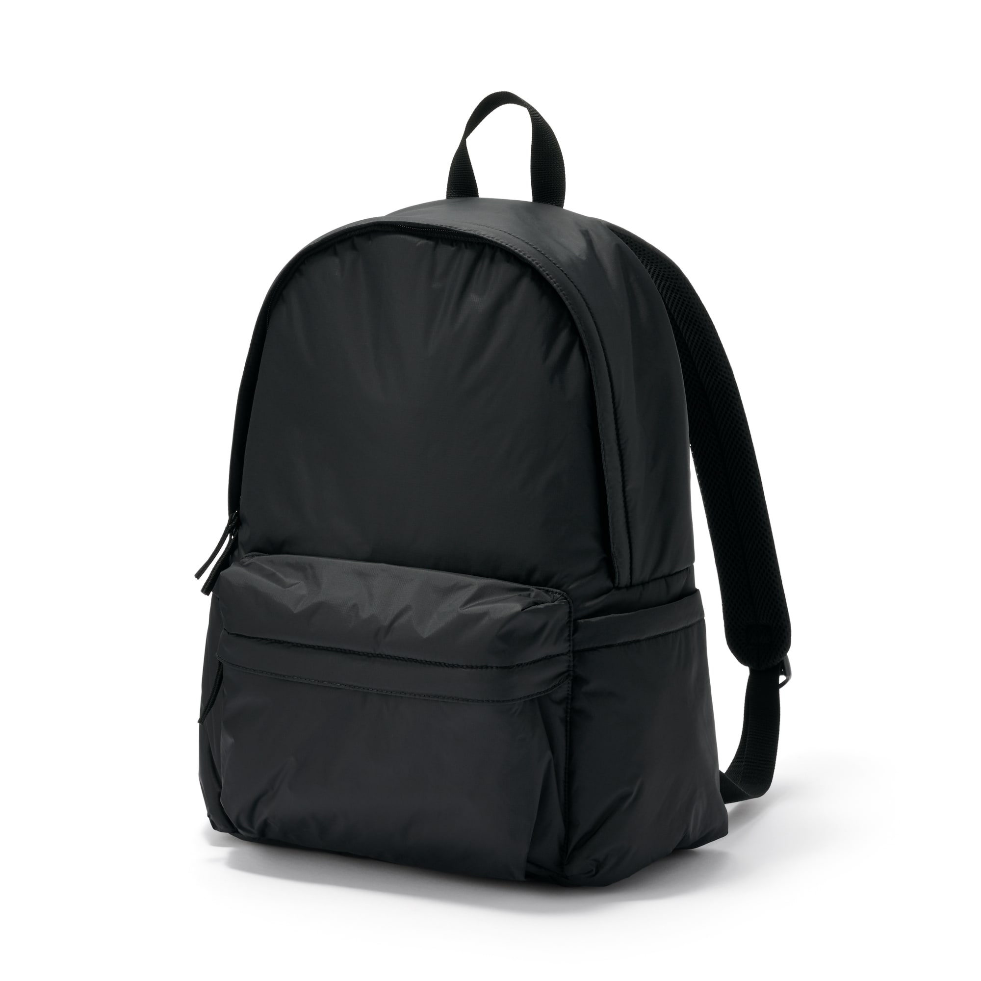 肩の負担を軽くする　撥水中わた入りリュックサック