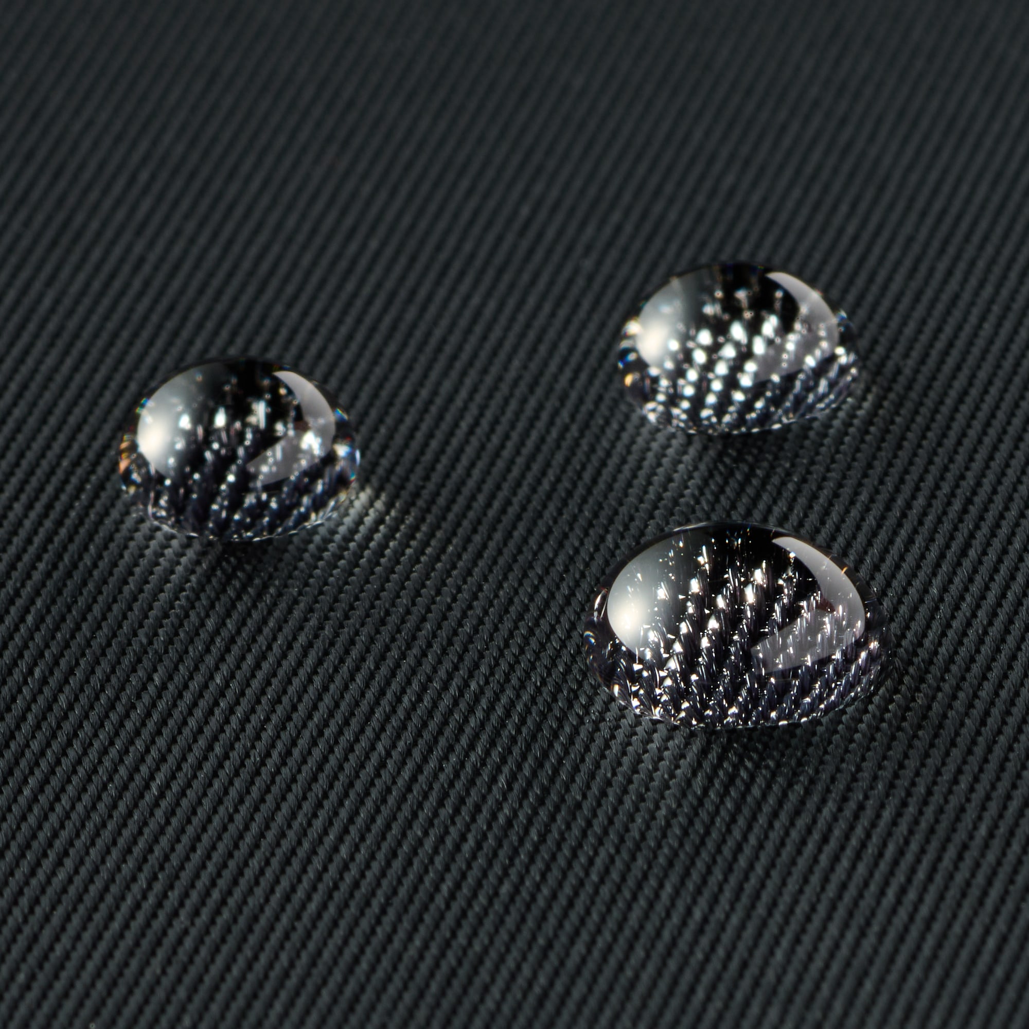 肩の負担を軽くする　撥水ナイロンビジネスリュックサック