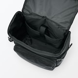 肩の負担を軽くする　撥水上から開くリュックサック