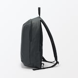 植物由来の原料を使った　デイバッグ