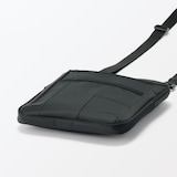 ペン差し付き　撥水ショルダーバッグ