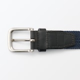 自由な位置で留められる　ストレッチベルト