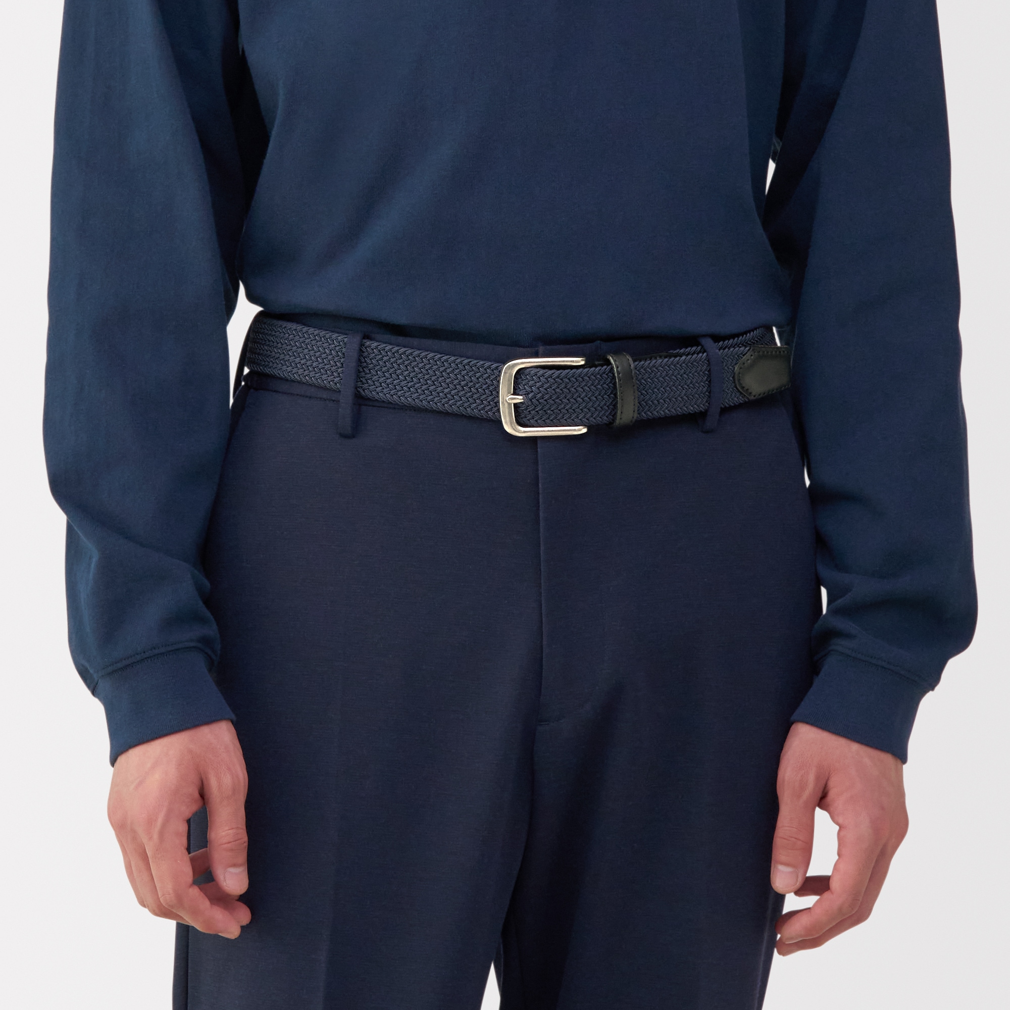 自由な位置で留められる　ストレッチベルト