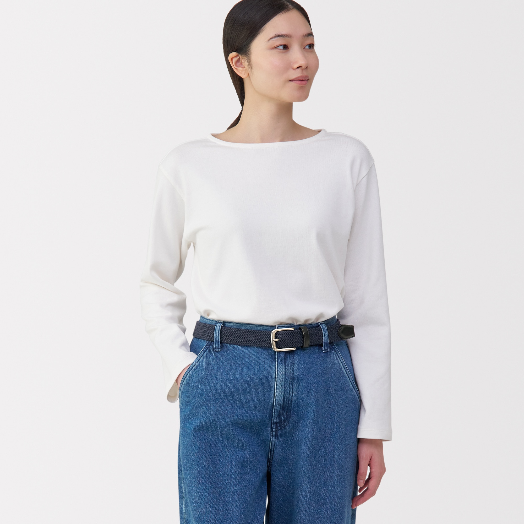 自由な位置で留められる　ストレッチベルト