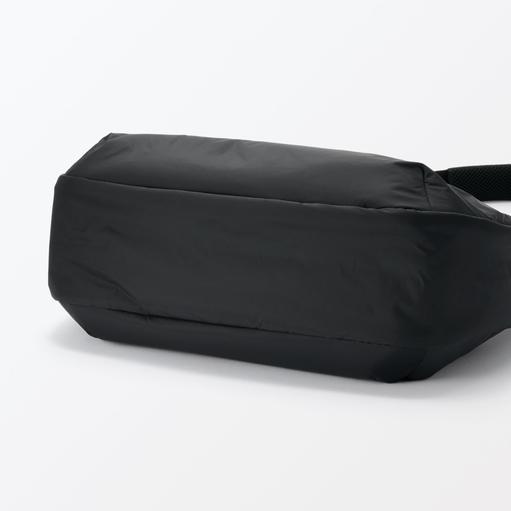 撥水中わた入り　２ＷＡＹワンショルダーバッグ