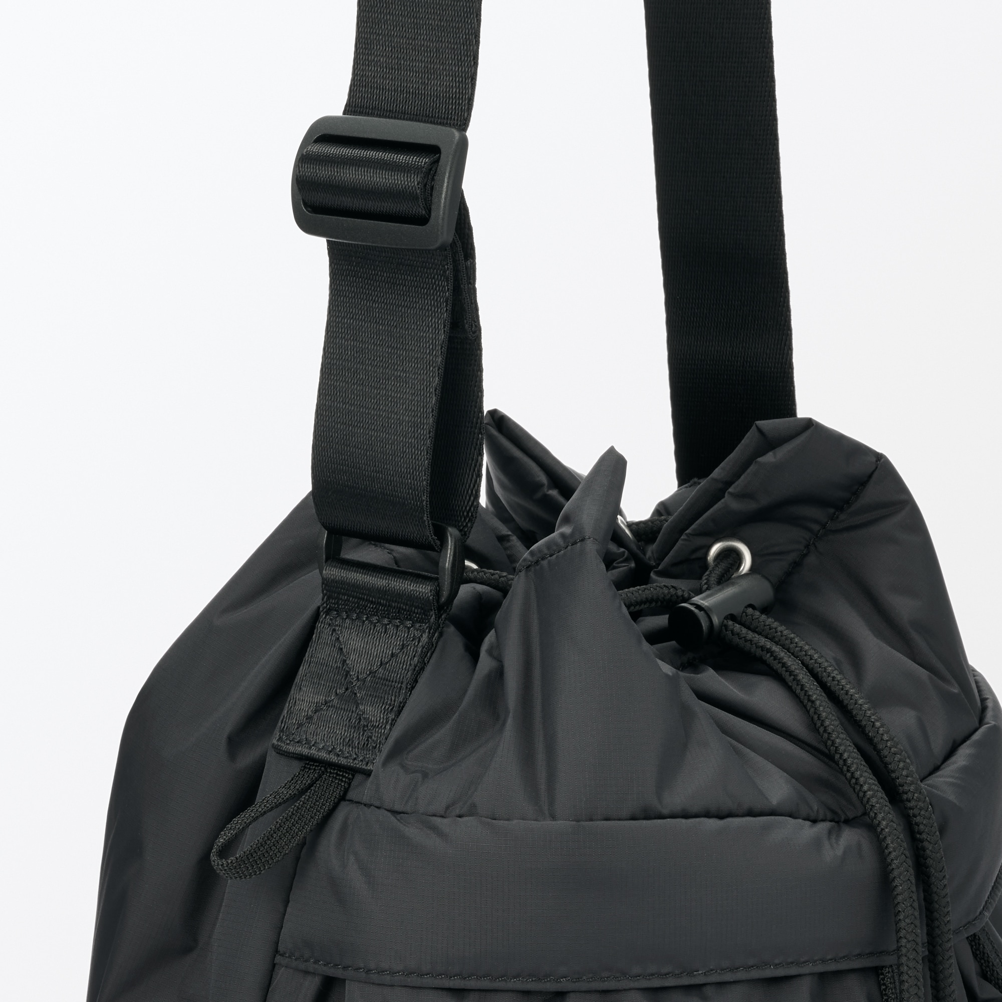 撥水中わた入り　巾着バッグ