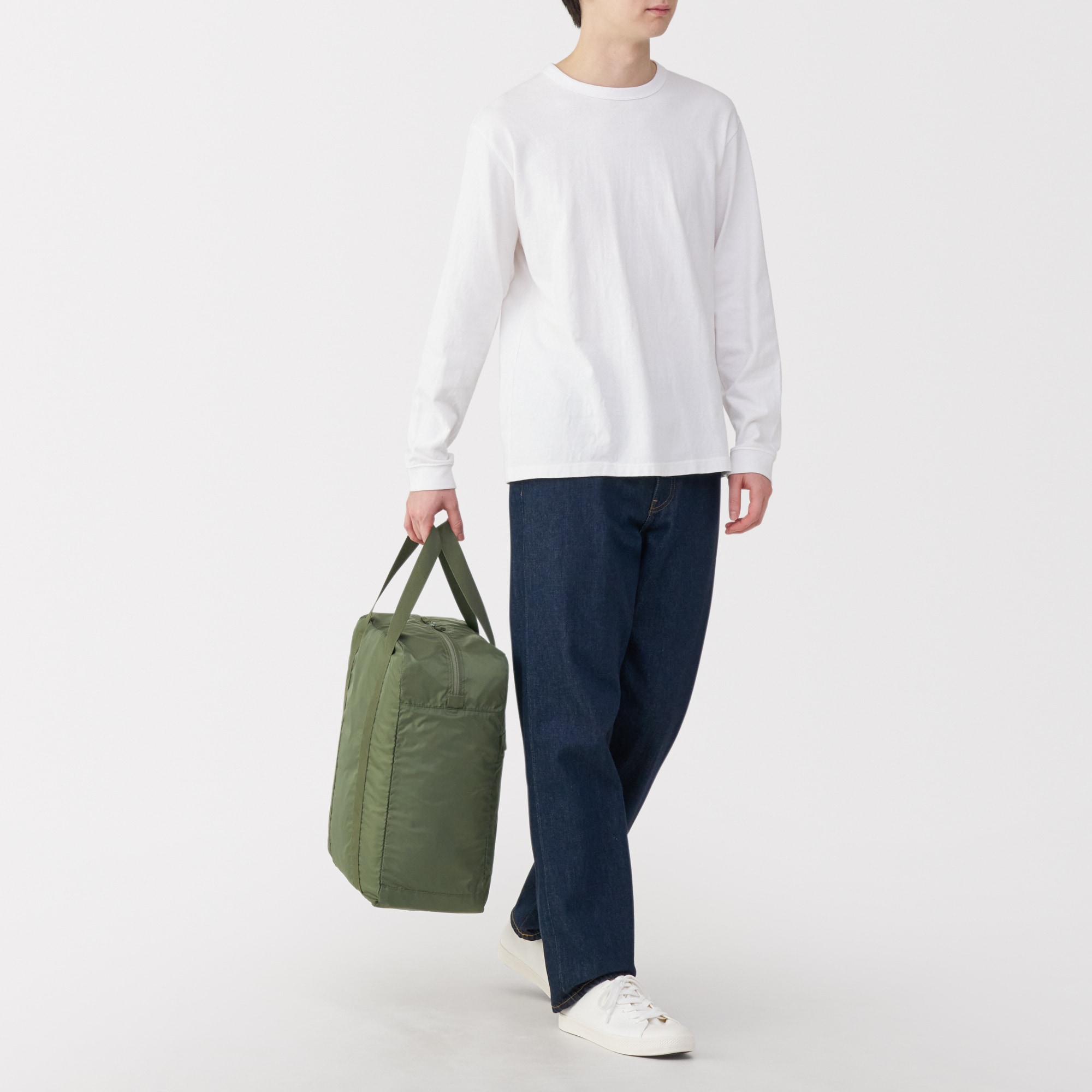 たためる　撥水縦型ボストンバッグ