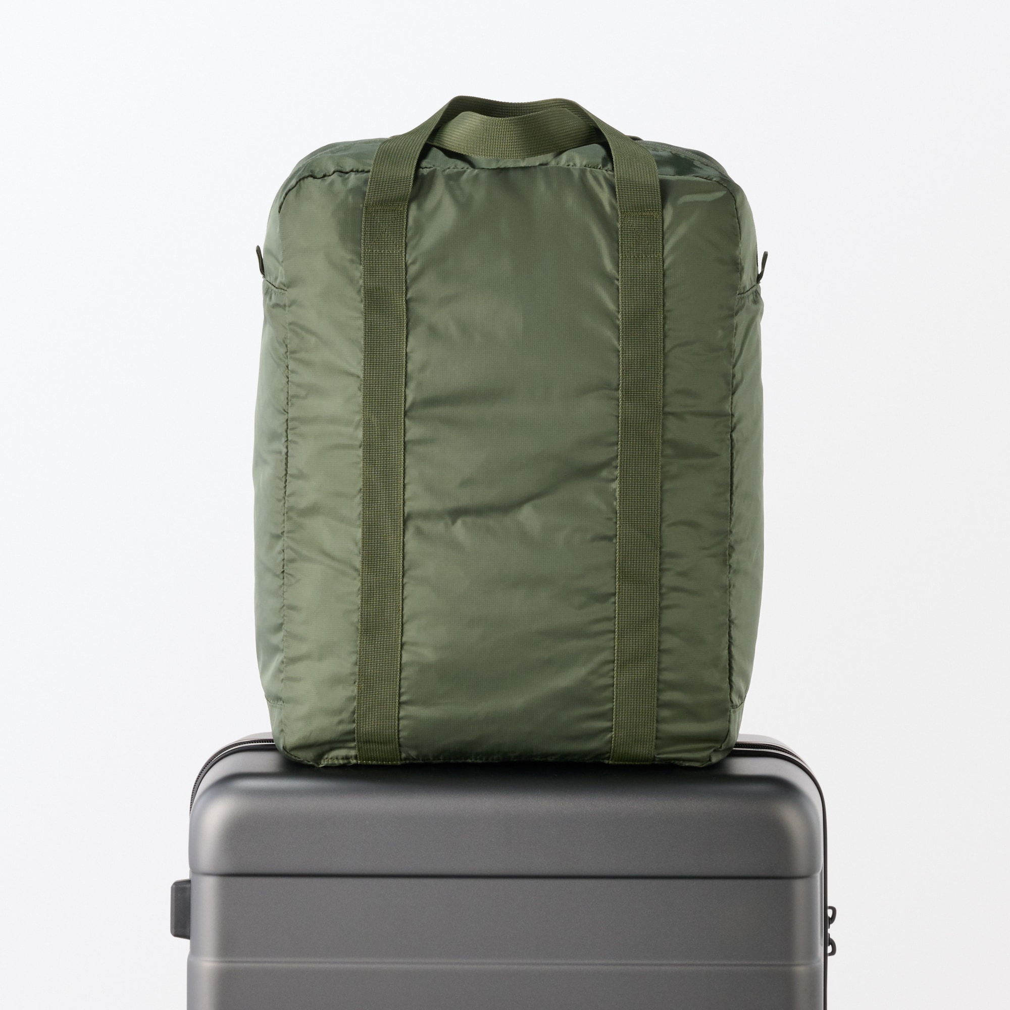 たためる　撥水縦型ボストンバッグ