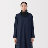 首のチクチクを抑えたメリノウール混　ネックウォーマー