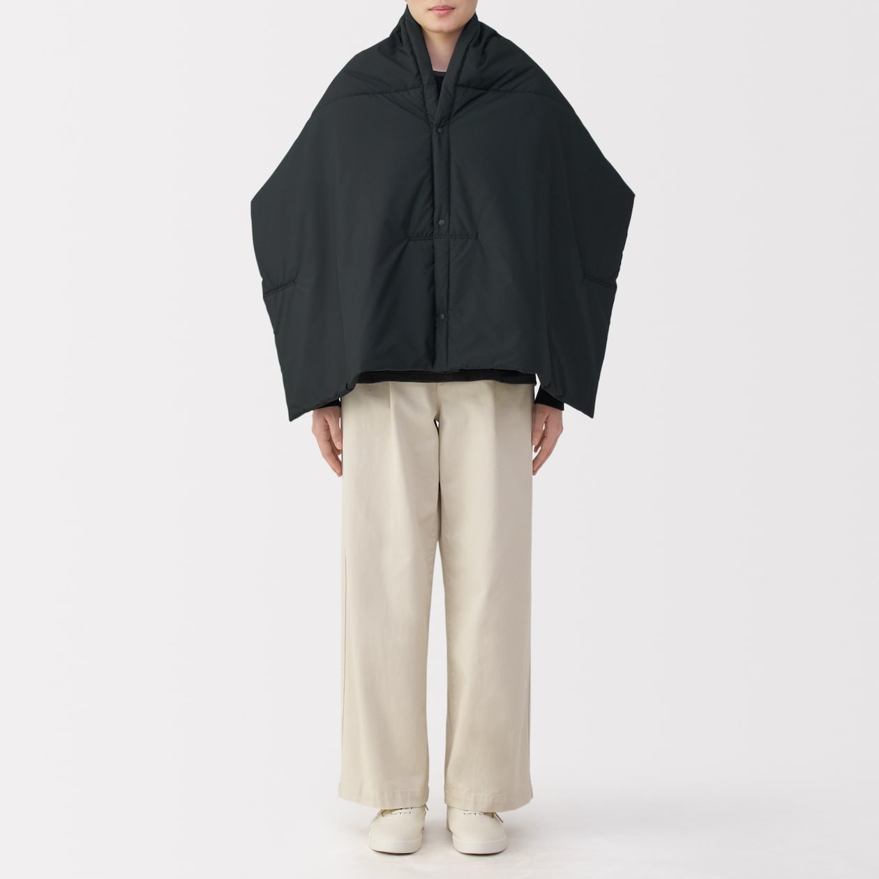 吸湿発熱中わた表面撥水パッカブル　ケープ