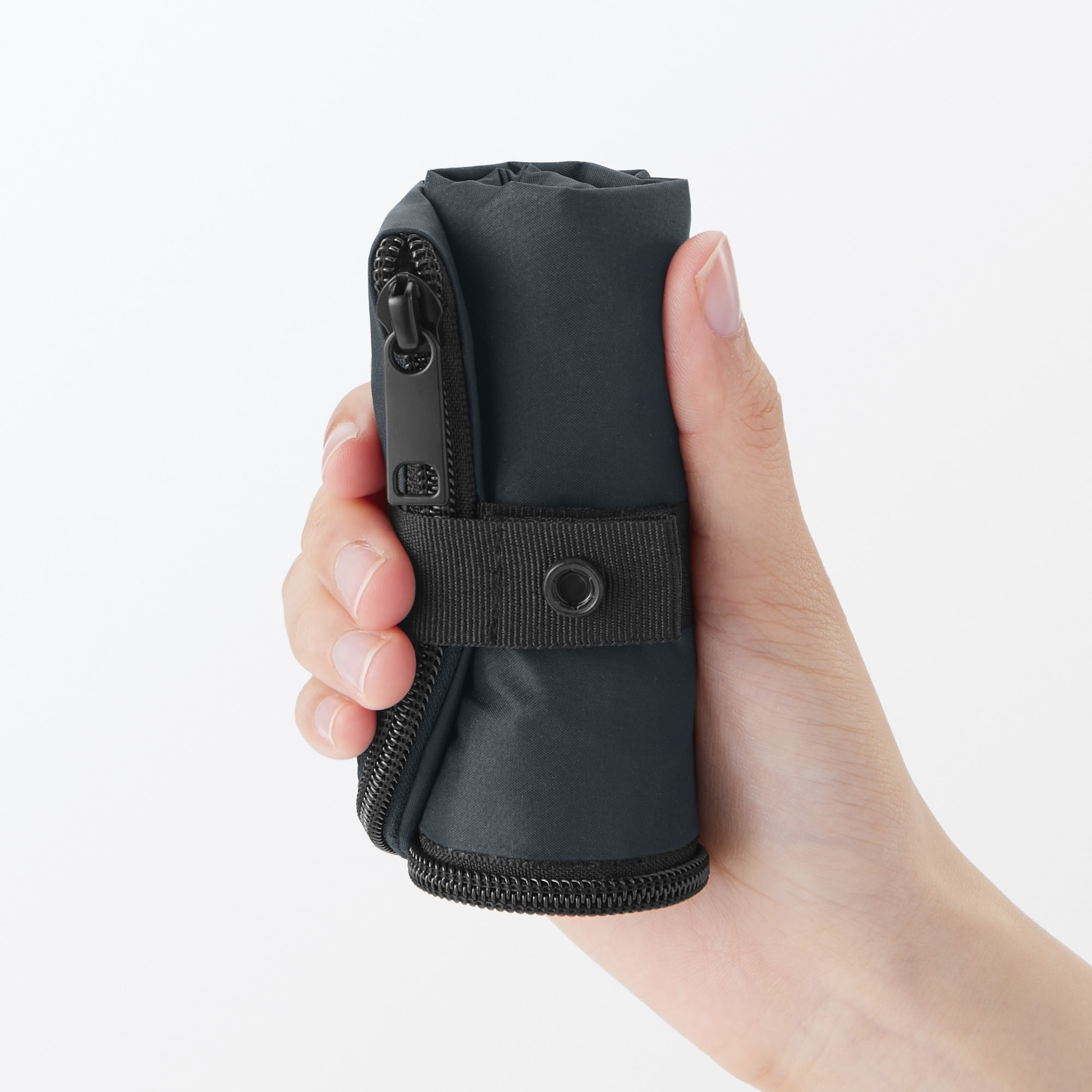 撥水生地を使った　丸めて収納できる　傘袋