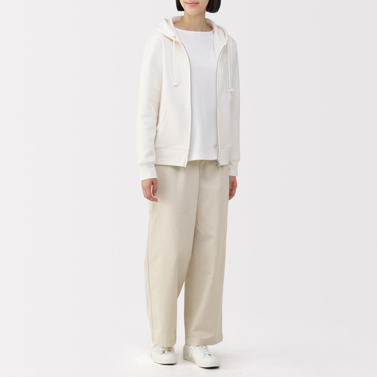 婦人　疲れにくい　撥水スニーカー