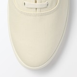 紳士　柔らかい中敷を使用した　撥水キャンバススニーカー