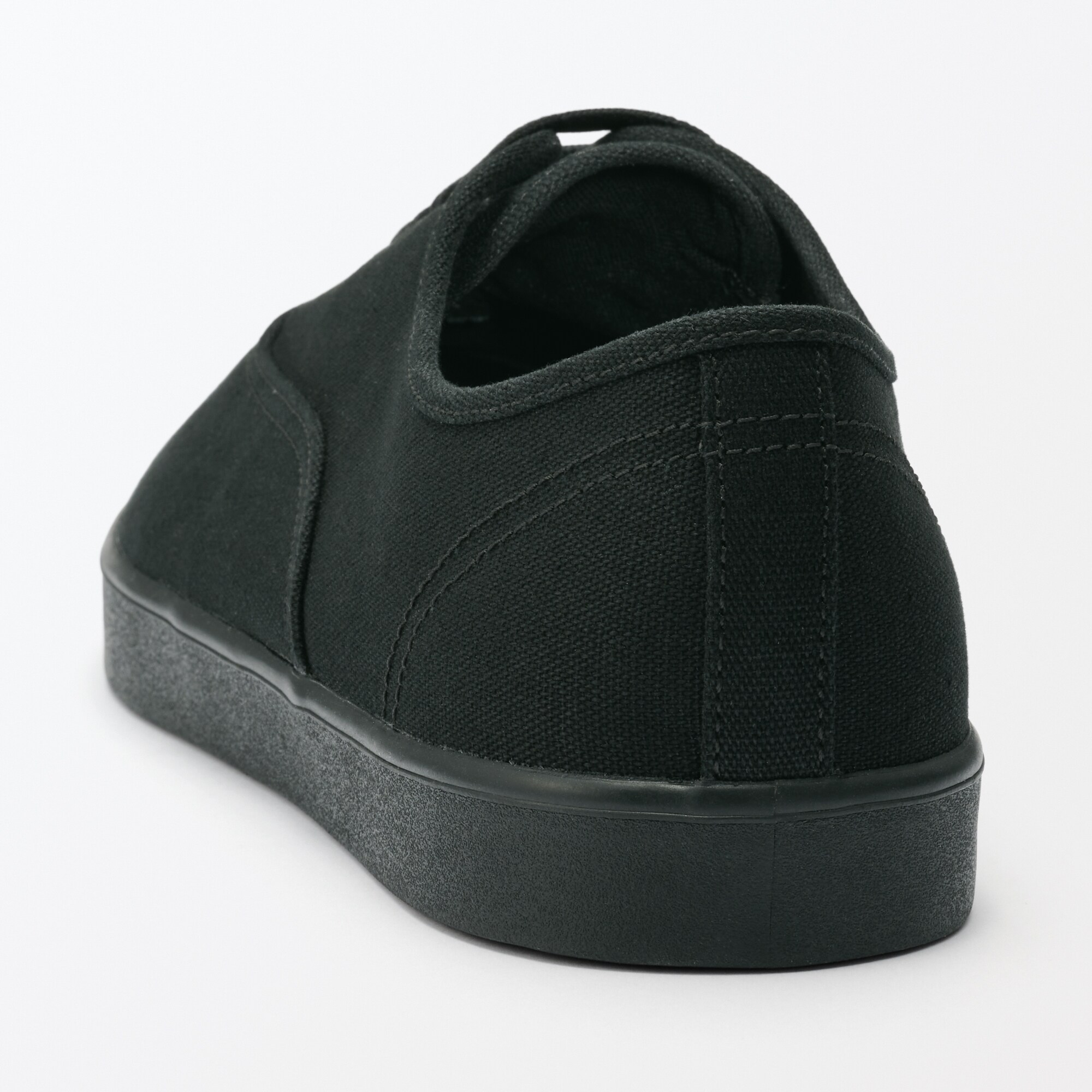 紳士　柔らかい中敷を使用した　撥水キャンバススニーカー