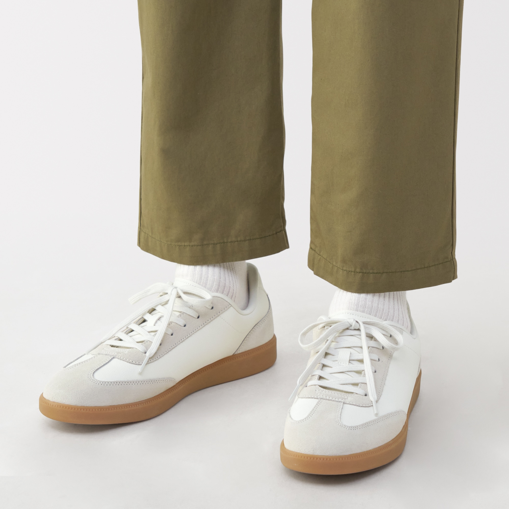 紳士　柔らかい中敷を使用した　コンビネーションスニーカー