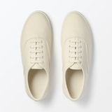 婦人　柔らかい中敷を使用した　撥水キャンバススニーカー