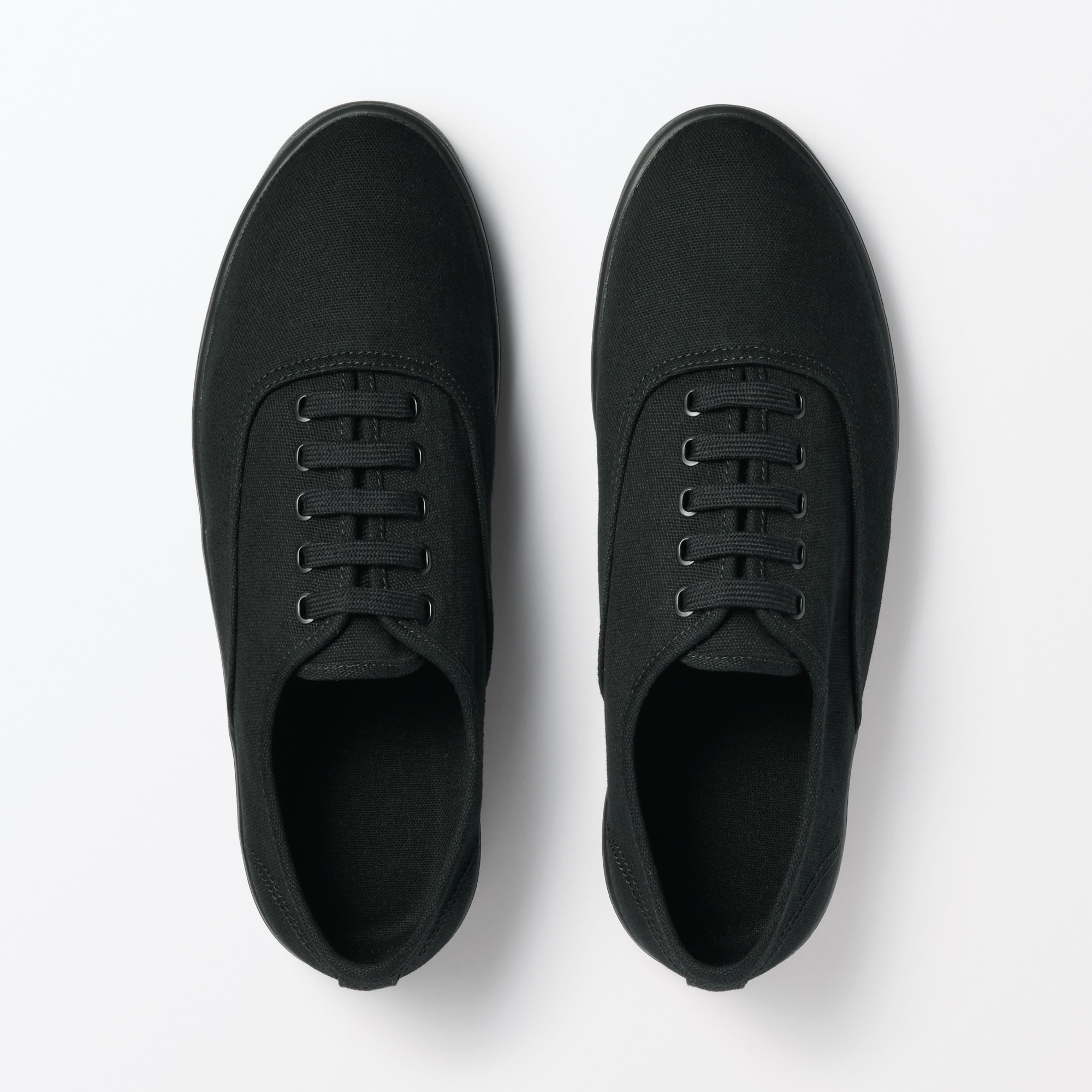 婦人　柔らかい中敷を使用した　撥水キャンバススニーカー