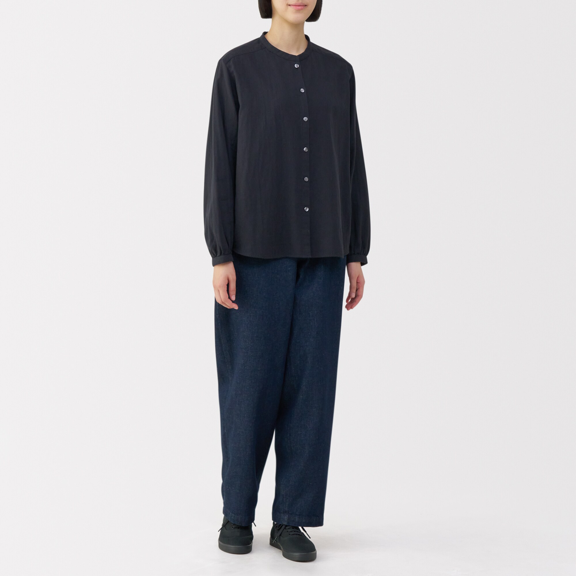 婦人　柔らかい中敷を使用した　撥水キャンバススニーカー