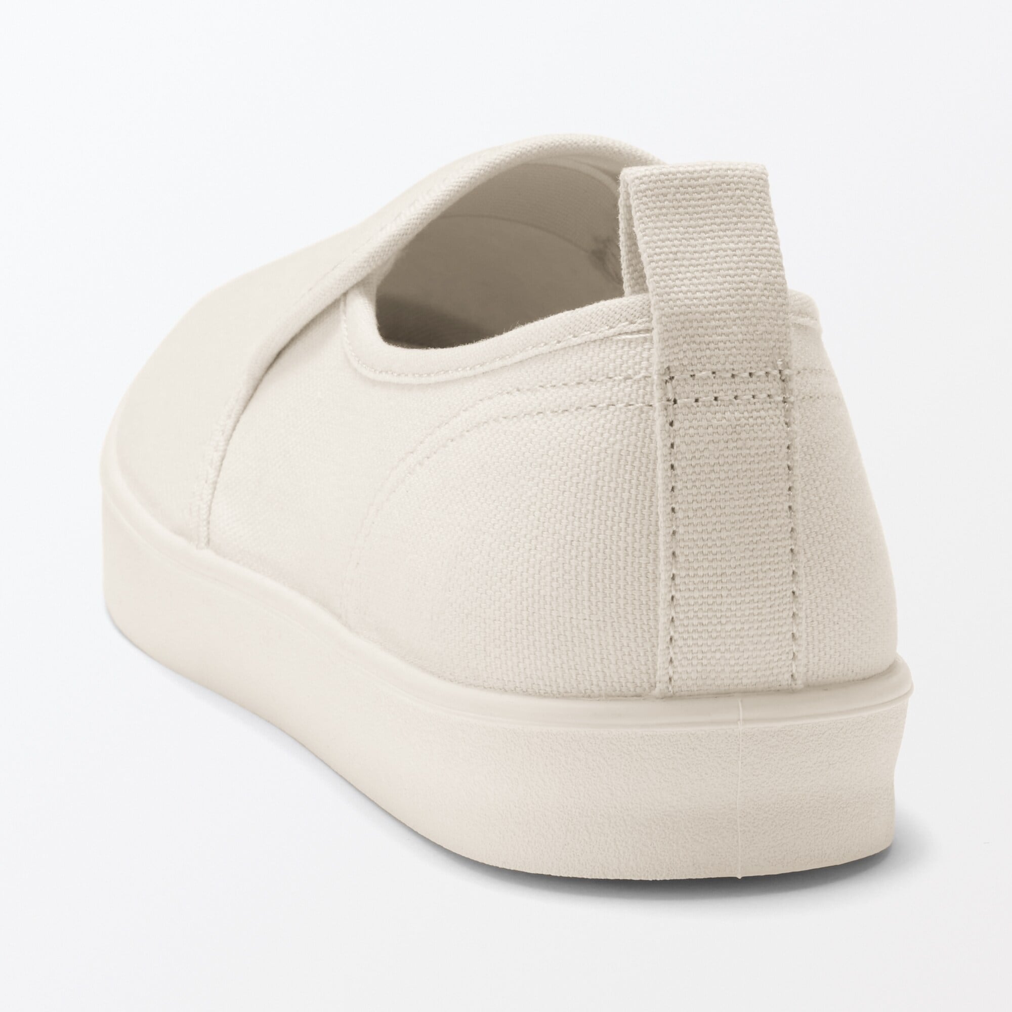 婦人　柔らかい中敷を使用した　撥水スリッポンスニーカー