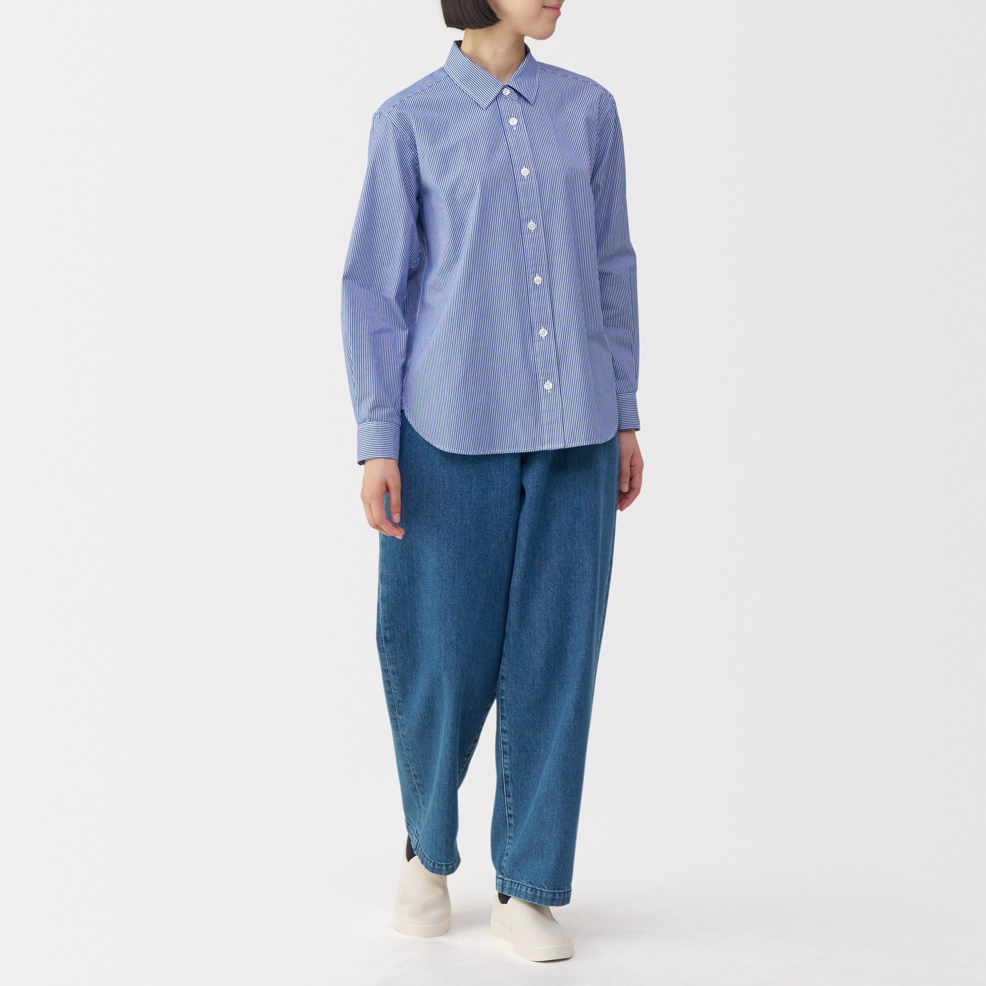 婦人　柔らかい中敷を使用した　撥水スリッポンスニーカー