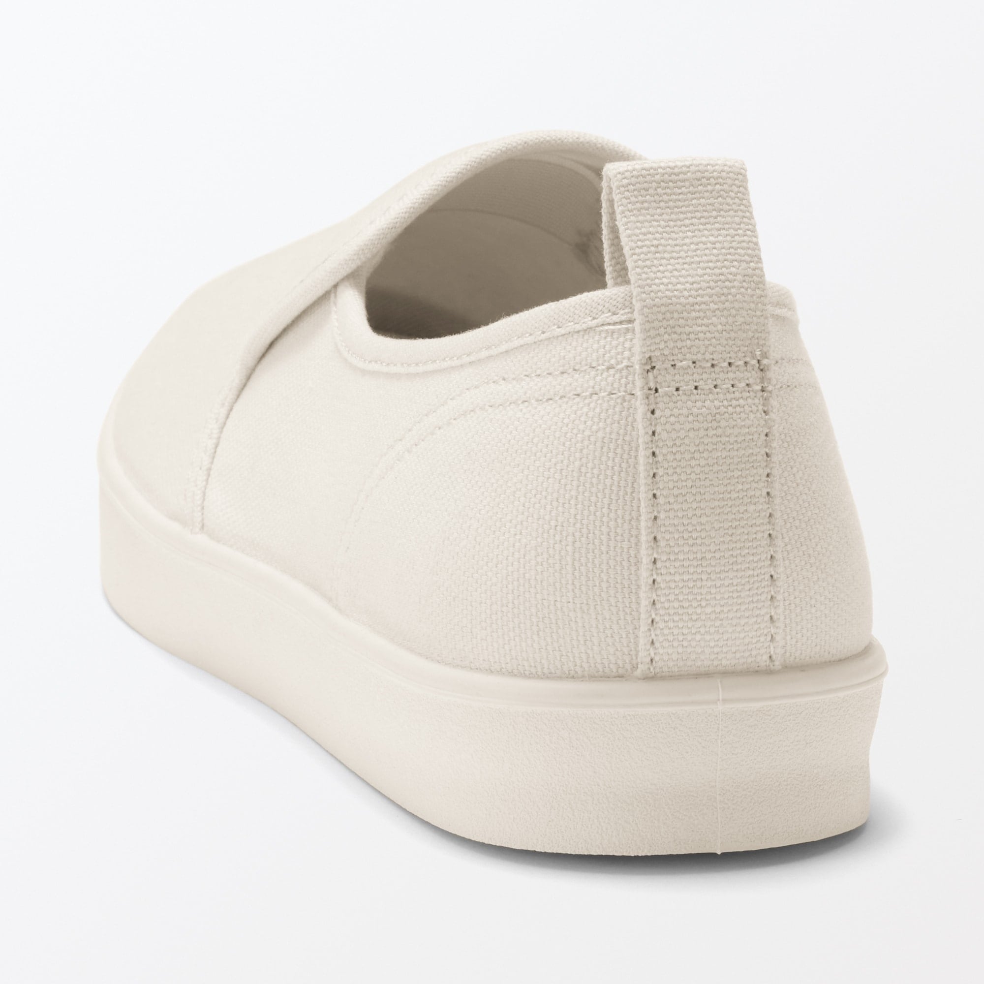 婦人　柔らかい中敷を使用した　撥水スリッポンスニーカー