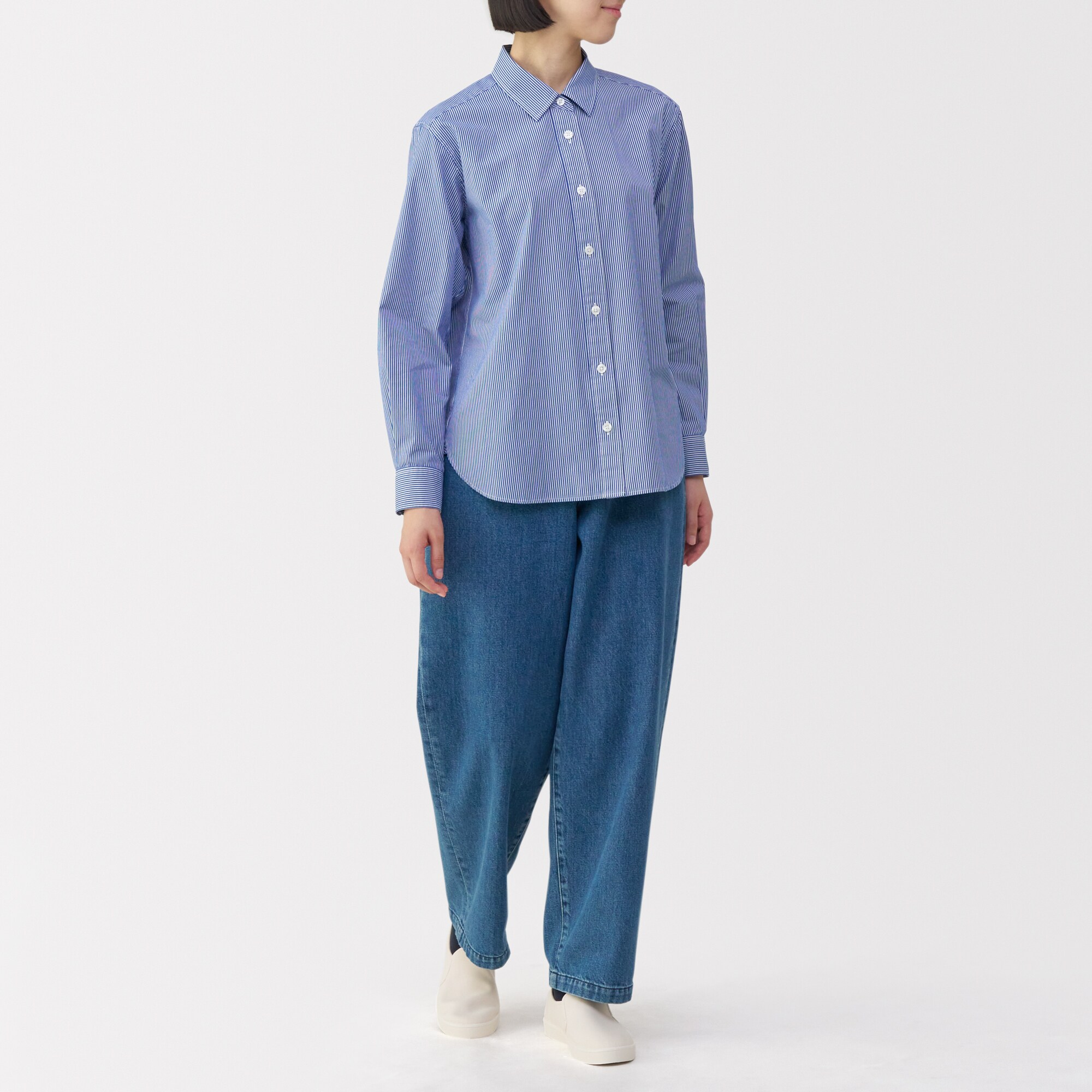 婦人　柔らかい中敷を使用した　撥水スリッポンスニーカー