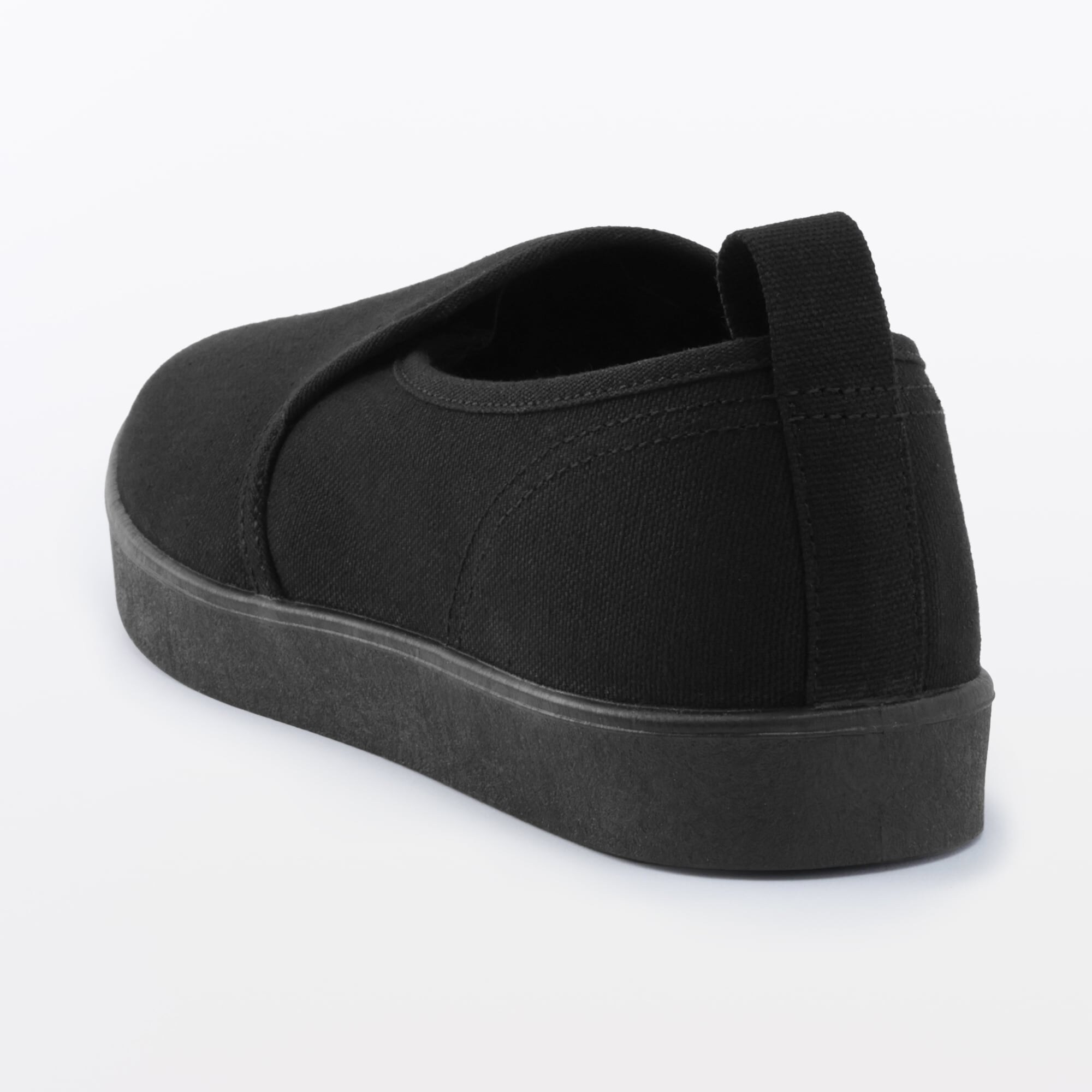 婦人　柔らかい中敷を使用した　撥水スリッポンスニーカー