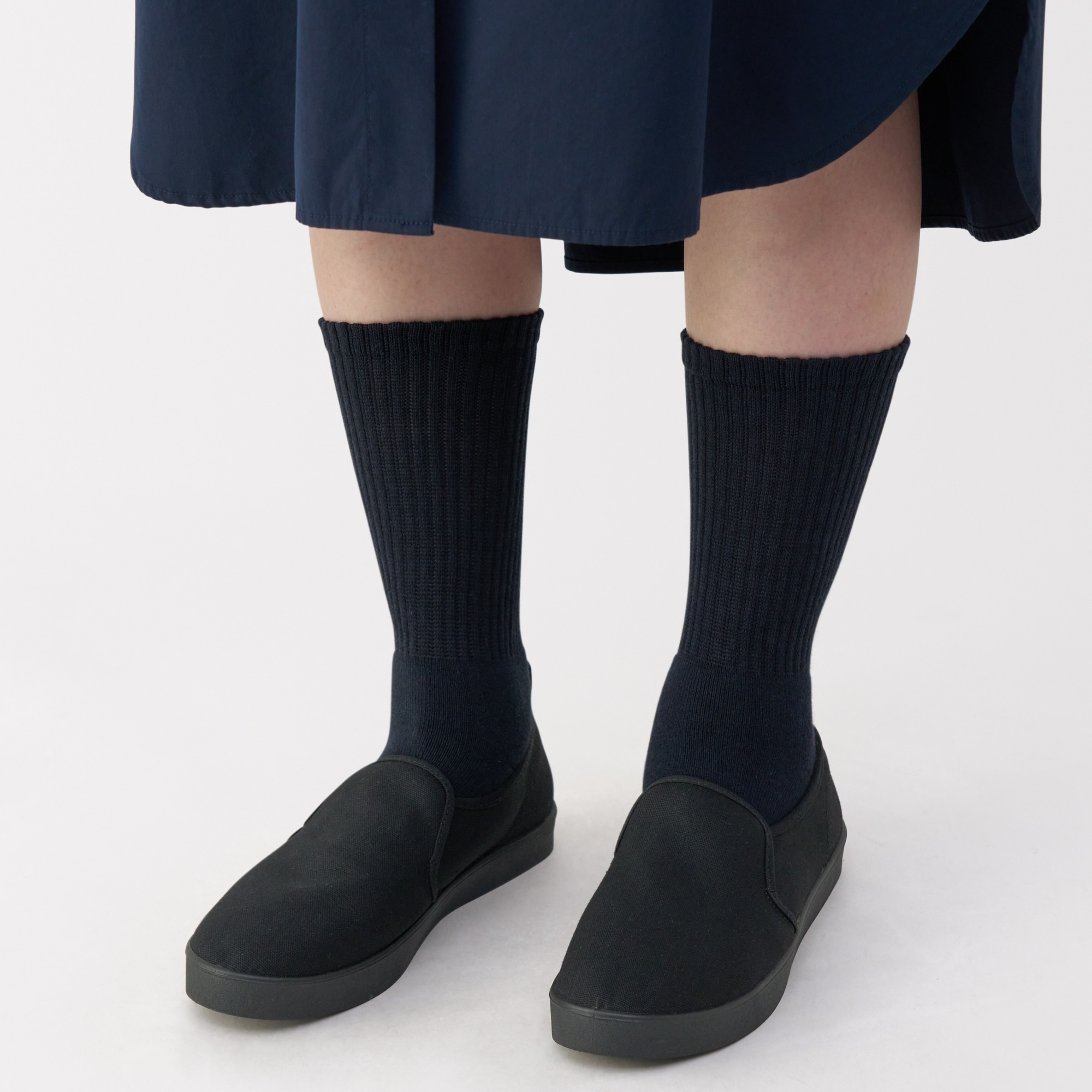 婦人　柔らかい中敷を使用した　撥水スリッポンスニーカー