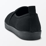 婦人　柔らかい中敷を使用した　撥水スリッポンスニーカー