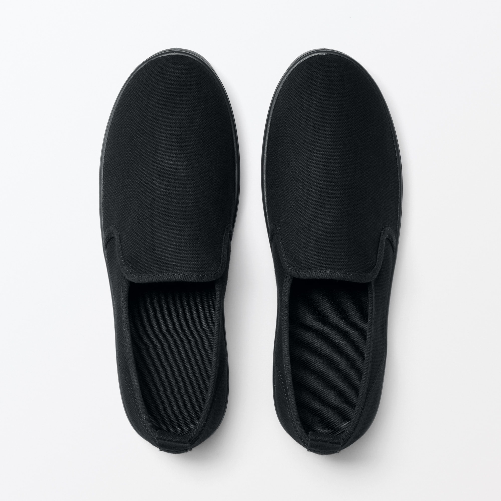 婦人　柔らかい中敷を使用した　撥水スリッポンスニーカー