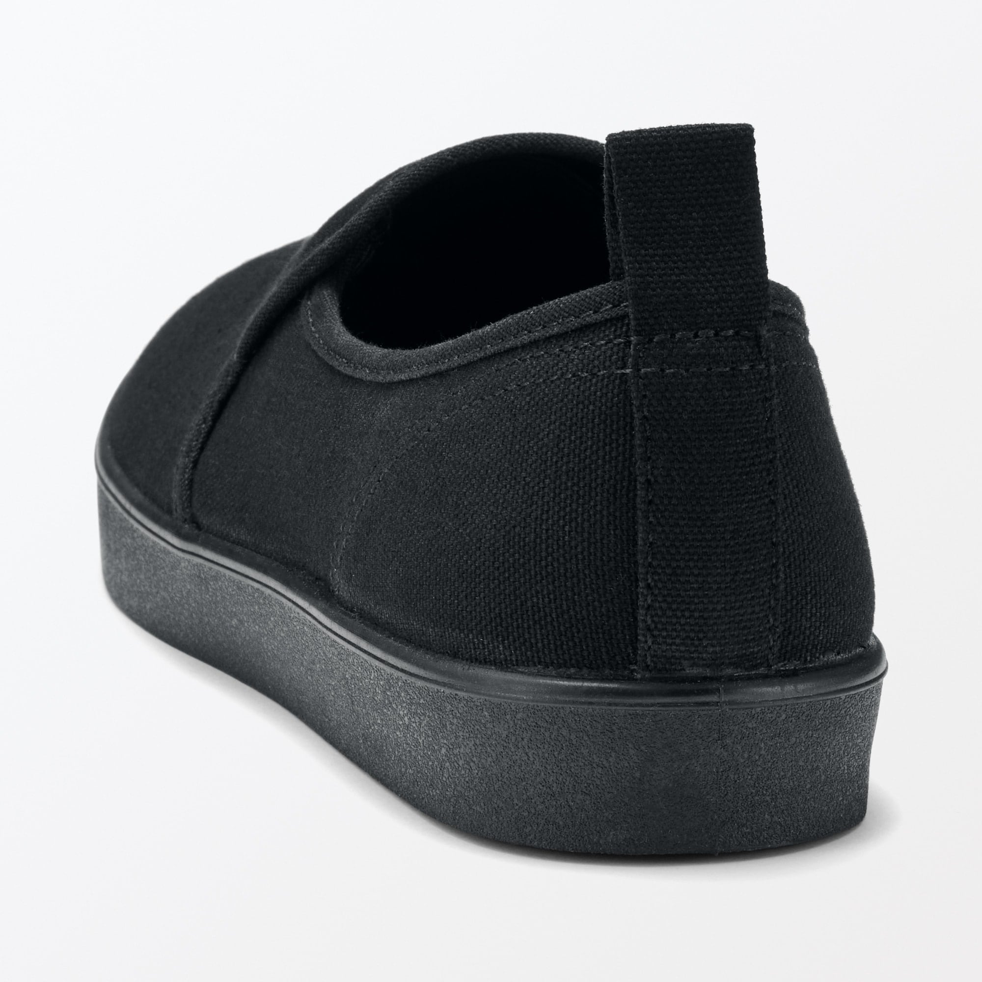 婦人　柔らかい中敷を使用した　撥水スリッポンスニーカー