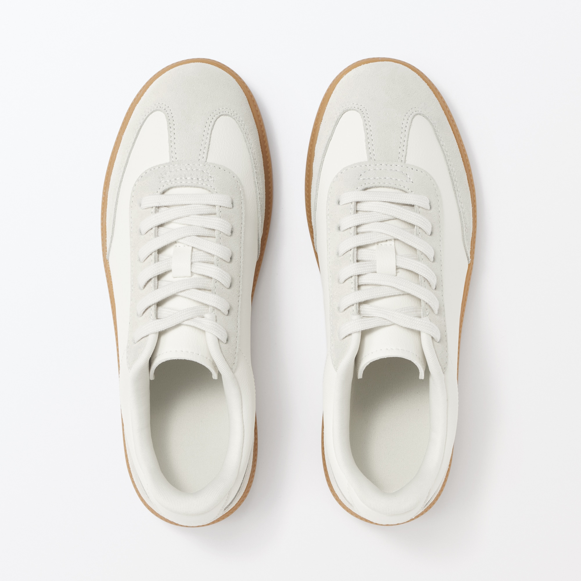 婦人　柔らかい中敷を使用した　コンビネーションスニーカー